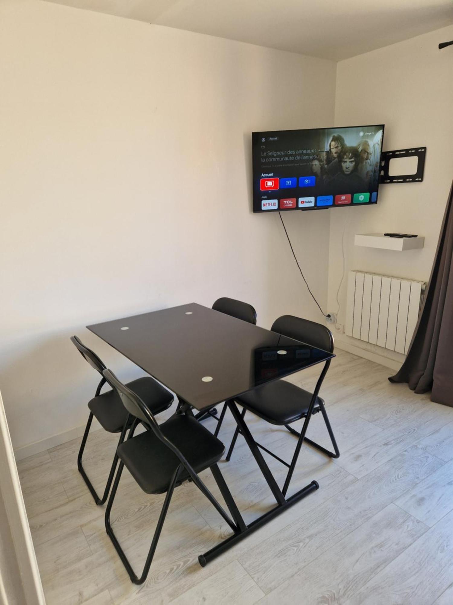 Appartement Avec Terrasse Saint Laurent De La Salanque 外观 照片
