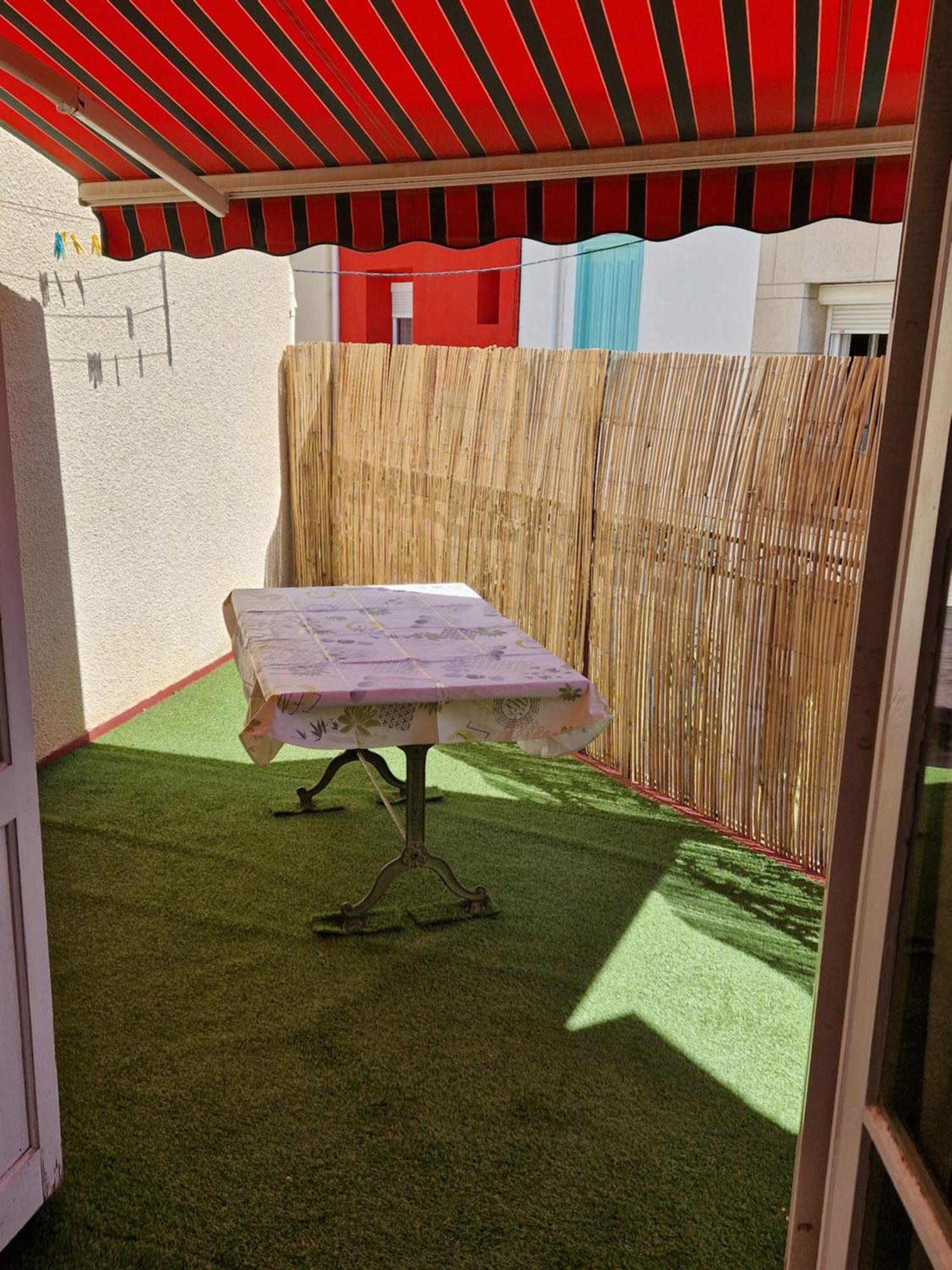 Appartement Avec Terrasse Saint Laurent De La Salanque 外观 照片